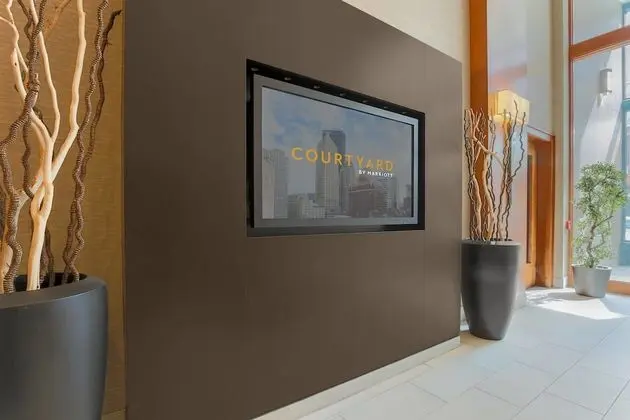 Courtyard by Marriott Pittsburgh Downtown - Lobi