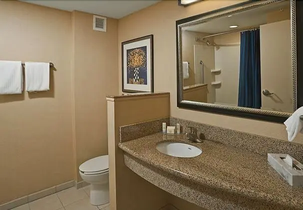 Courtyard by Marriott Portland Airport