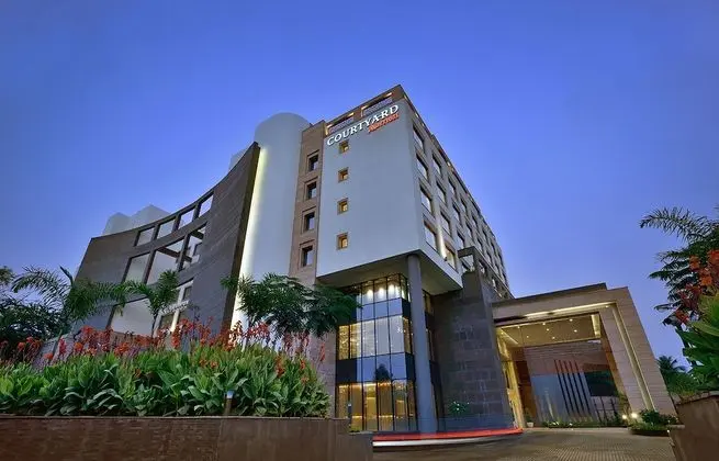 Courtyard by Marriott Raipur - Dış Mekan
