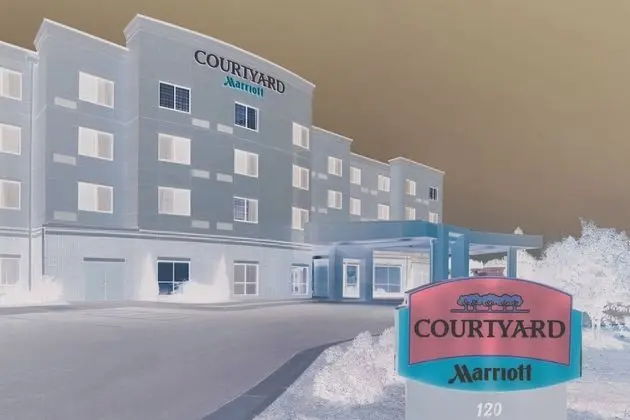 Courtyard by Marriott Salisbury - Dış Mekan