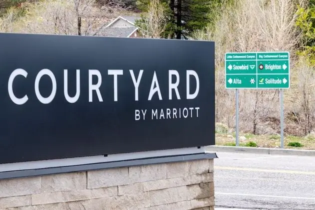 Courtyard by Marriott Salt Lake City Cottonwood - Dış Mekan