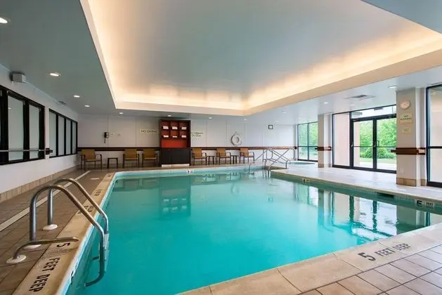 Courtyard by Marriott Scranton Wilkes-Barre - Havuz