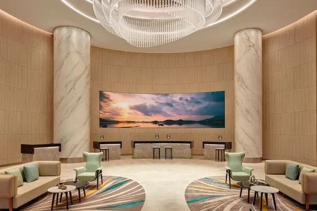 Courtyard By Marriott Setia Alam - Lobi