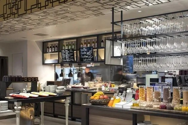 Courtyard by Marriott Shin-Osaka Station - Kahvaltı