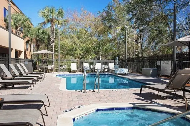 Courtyard By Marriott St Augustine - Havuz