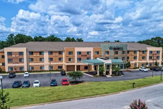 Courtyard by Marriott Troy - Dış Mekan