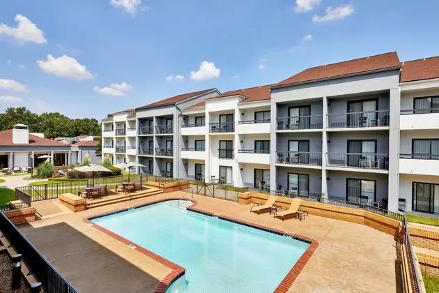 Courtyard Memphis East/Park Avenue - Havuz