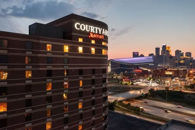 Courtyard Minneapolis Downtown - Dış Mekan