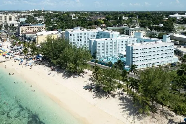 Courtyard Nassau Downtown/Junkanoo Beach - Plaj