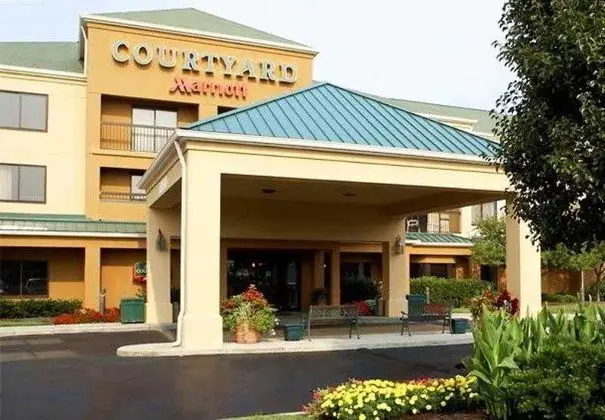 Courtyard Newark Granville