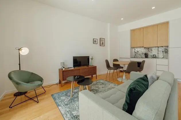 Courtyard Oporto Design C