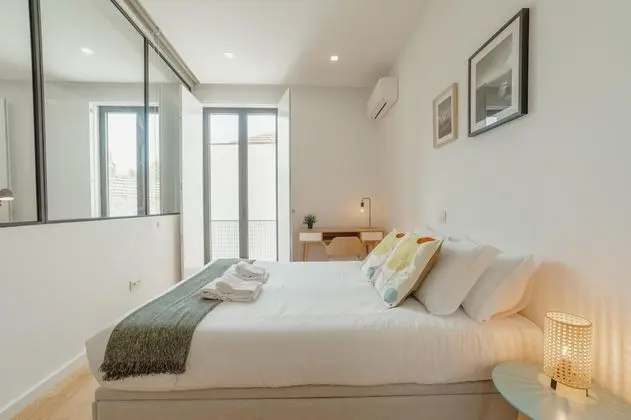 Courtyard Oporto Design E