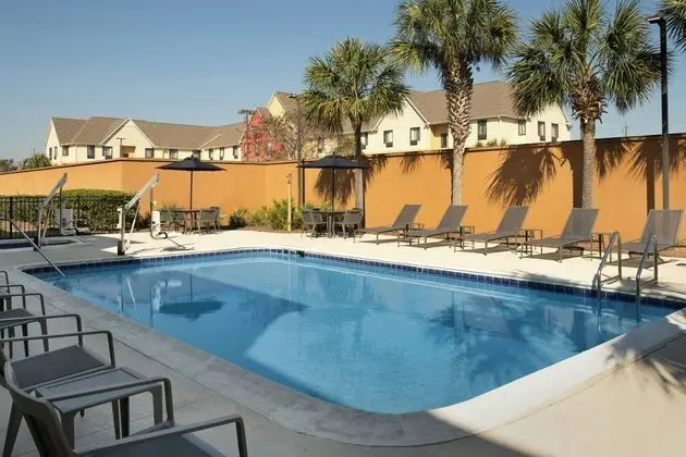 Courtyard Panama City - Havuz