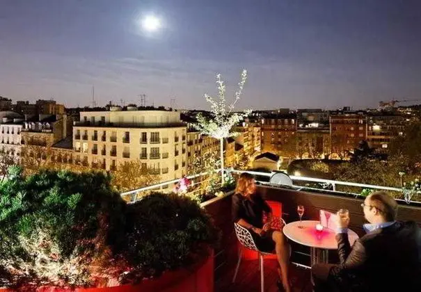 Courtyard Paris Boulogne - Manzara / Peyzaj