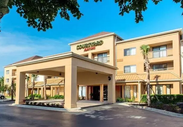 Courtyard Pensacola