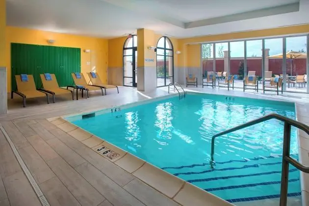 Courtyard Philadelphia Lansdale - Havuz