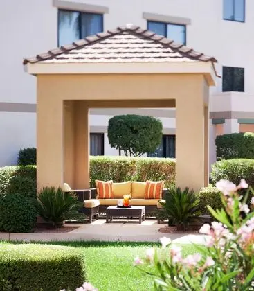 Courtyard Phoenix Chandler