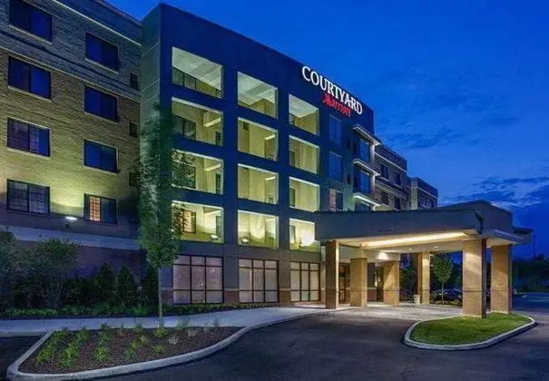Courtyard Pittsburgh North/Cranberry Woods