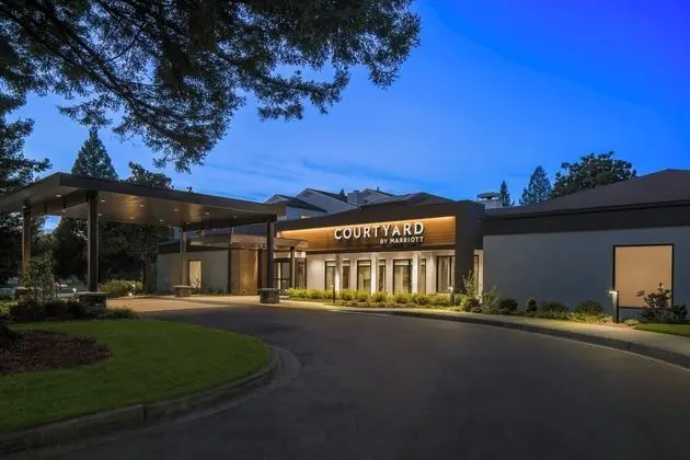 Courtyard Portland Beaverton - Dış Mekan