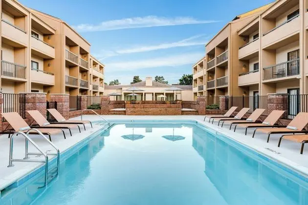 Courtyard Raleigh Cary - Havuz