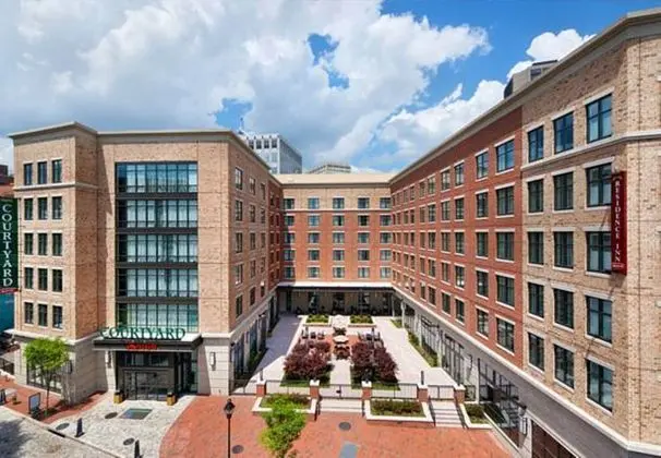 Courtyard Richmond Downtown