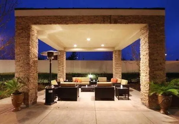 Courtyard Sacramento Folsom