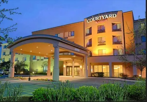 Courtyard Salisbury - Dış Mekan