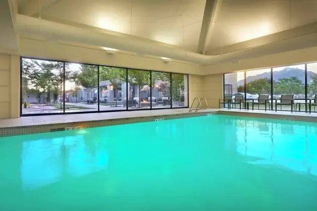 Courtyard Salt Lake City Sandy - Havuz