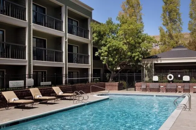 Courtyard San Francisco Larkspur Landing/Marin Cou - Havuz