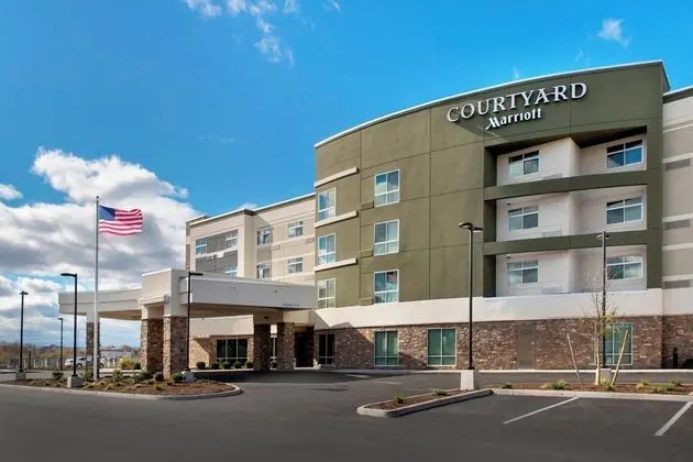 Courtyard Schenectady at Mohawk Harbor