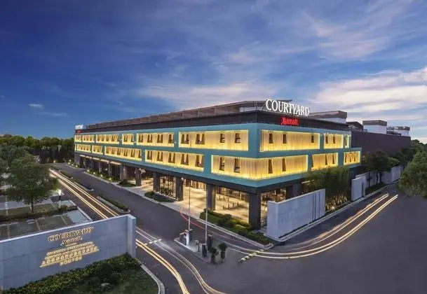 Courtyard Shanghai Intl Tourism and Resorts Zone