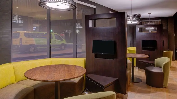 Courtyard St Louis Chesterfield