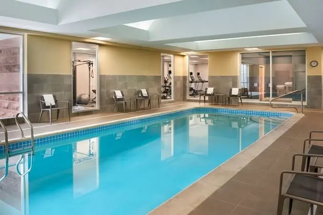 Courtyard Toronto Markham - Havuz