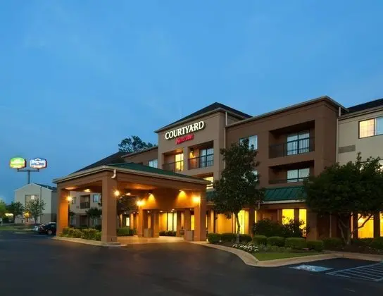 Courtyard Tuscaloosa