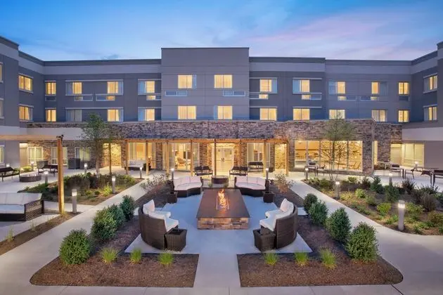 Courtyard Wayne Fairfield
