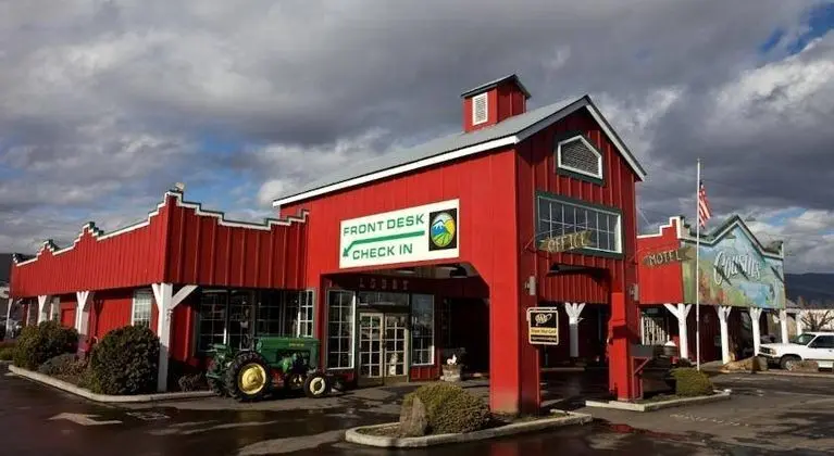 Cousin's Country Inn