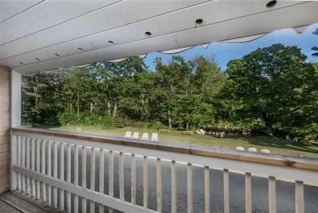 Covered Bridge River View Lodge