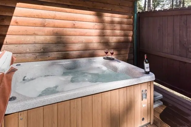 Cowboy Cabin - Havuz