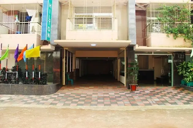 Cox's Hilton
