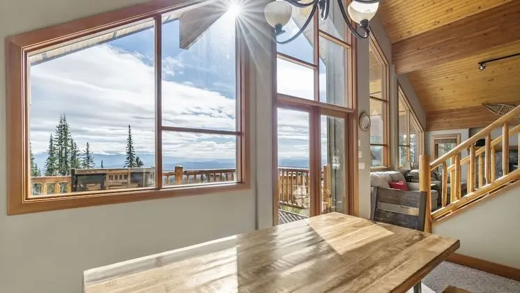 Coyote Creek - Large Ski In/Ski Out Chalet with Amazing Views & Private Hot Tub - Öne Çıkan Resim