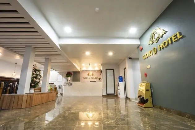 Cozi9 Theme Hotel - Lobi