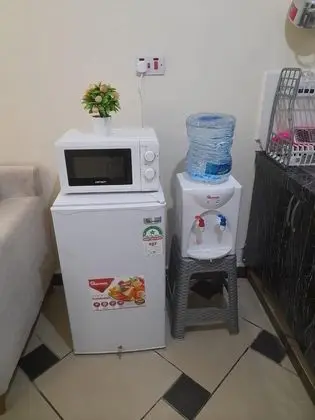 Cozy 1-bed Apartment in MSA Shanzu With Pool - İç Mekan