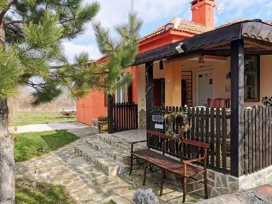 Cozy 1 Bed Cottage in Ognen, Near Karnobat, Burgas - 1
