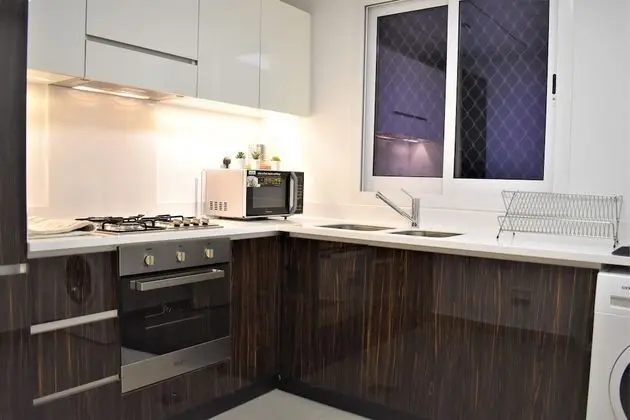 Cozy 1 Bedroom In J8 Al Safouh - Mutfak