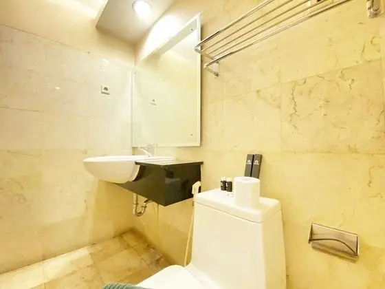 Cozy 1Br Apartment At Braga City Walk - Banyo Tipleri