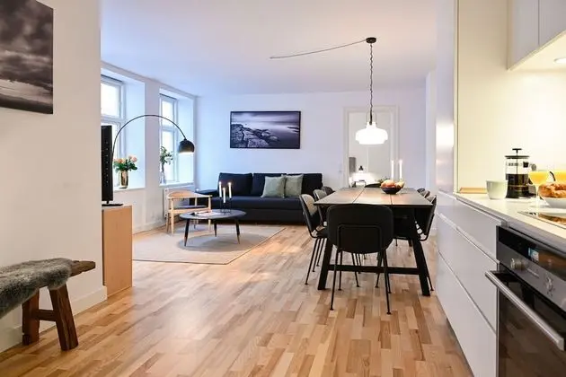 Cozy 2-bedroom Apartment in Downtown Copenhagen, 350 Meters to the Metro Station