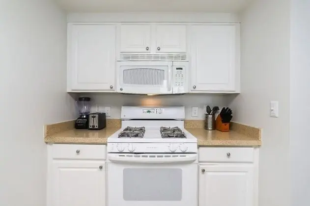 Cozy 2 Bedroom Condo Ballston - Mutfak