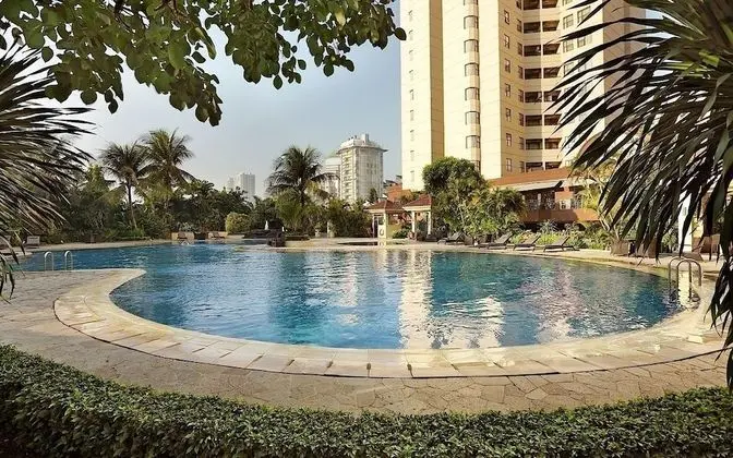 Cozy 2 Bedrooms Sudirman Tower Apartment by Travelio