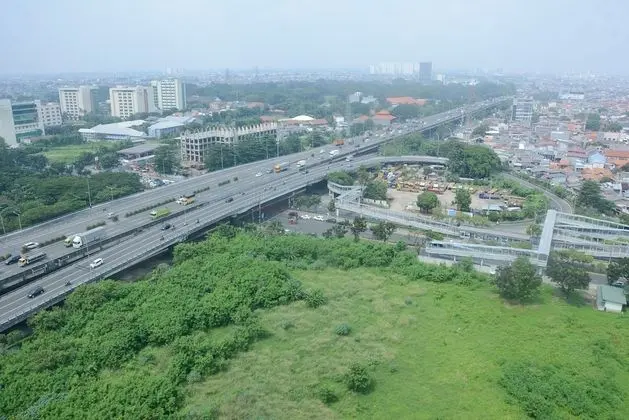 Cozy 2BR Green Pramuka with Great City View Apartment