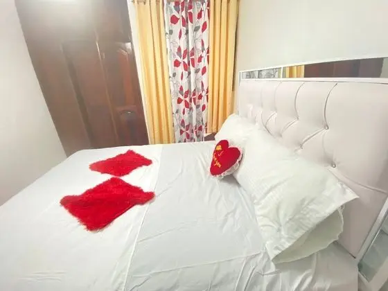 Cozy 3 Bedrooms Apt Monumental Area - Wifi and Parking